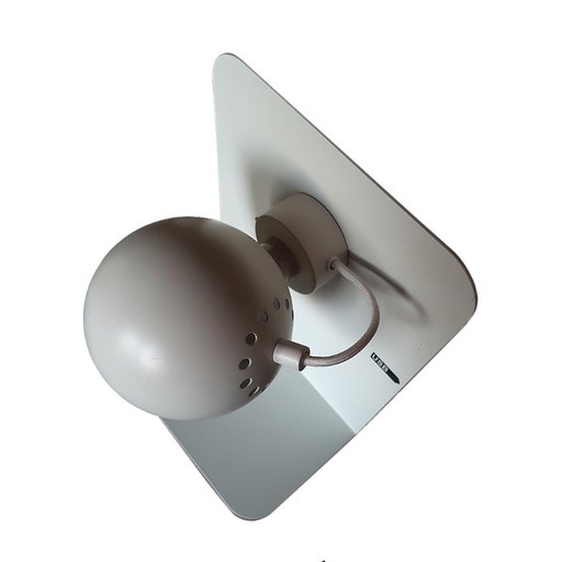 Dänische Kugelwandleuchte mit USB-Anschluss – Design: Benny Frandsen – wandlampen, Metal (photo 2 of 8)