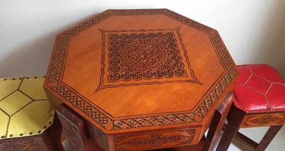 Image 1 of Octagonal pedestal table + 2 footstools Colonial 30s