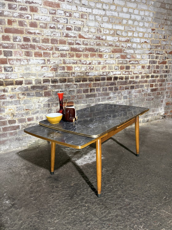 Image 1 of Uitschuifbare salontafel van teak en formica
