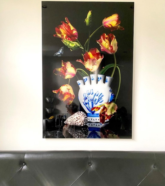 Image 1 of Vaso con tulipani pappagallo