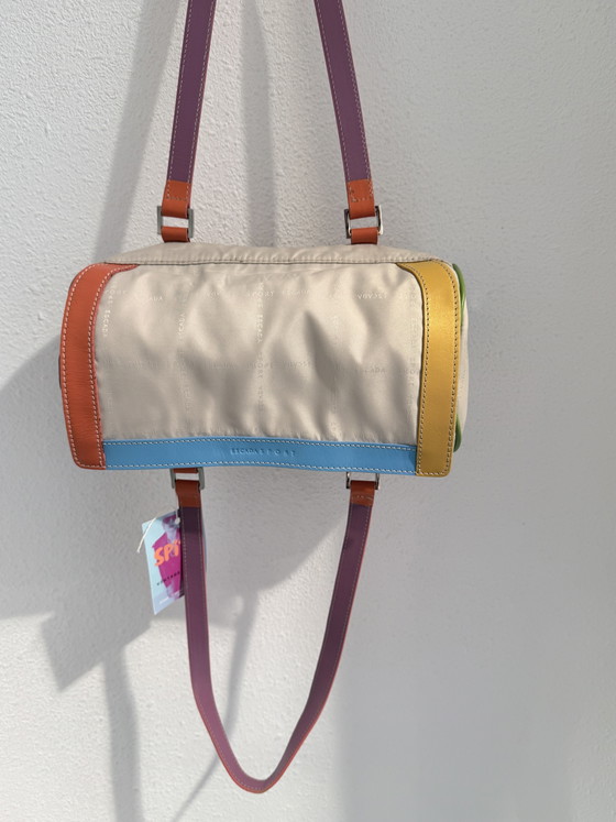Sacoche cylindrique/baril Escada Sport vintage (état neuf) – Sacs seau, Nylon (photo 5 of 13)