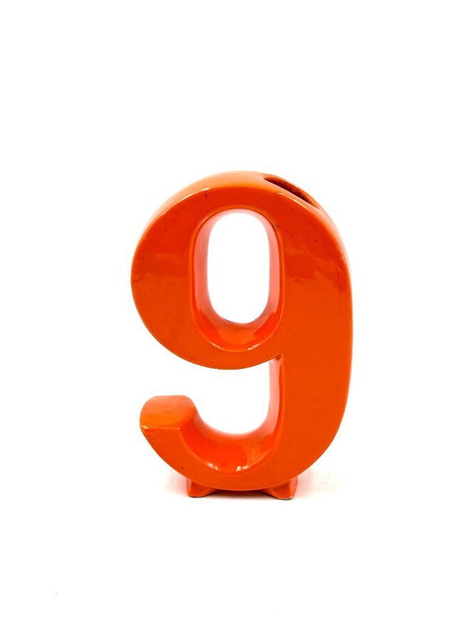 Orangefarbene Keramikvase in Form einer Nummer 9 aus der Raumfahrt, Marcel Radureau, ca. 1970