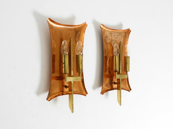 Image 1 of Appliques murales d'église uniques, grandes et lourdes, de style milieu du siècle, en cuivre et laiton