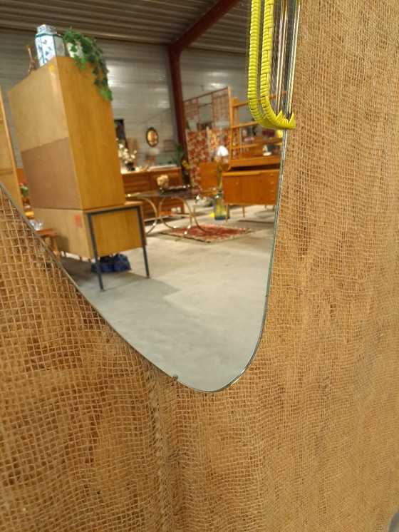 Image 1 of Spiegel met gele kunststof details