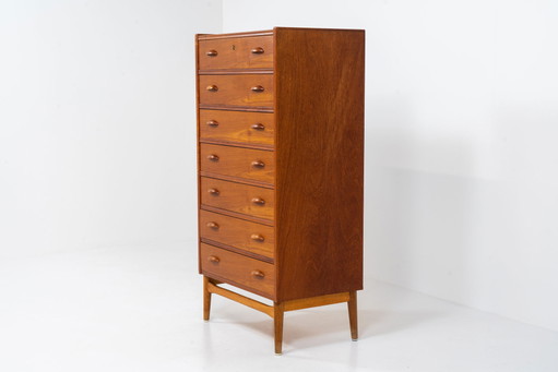 Commode Tallboy de Johannes Sorth