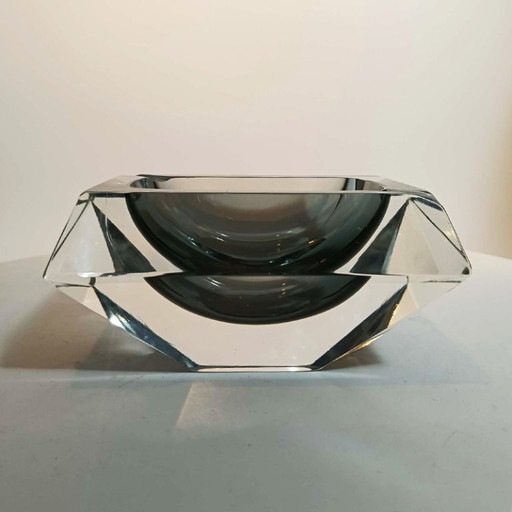 Cendrier ou vide-poches rectangulaire à multiples facettes en verre de Murano, années 1960, par Flavio Poli pour Seguso. Fabriqu