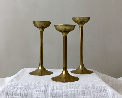 Candelabros de latón para velas o té