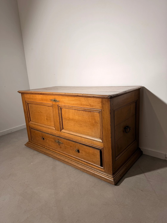 Oak Storage Chest with Lower Drawer – Storage cabinet (photo 2 of 4)