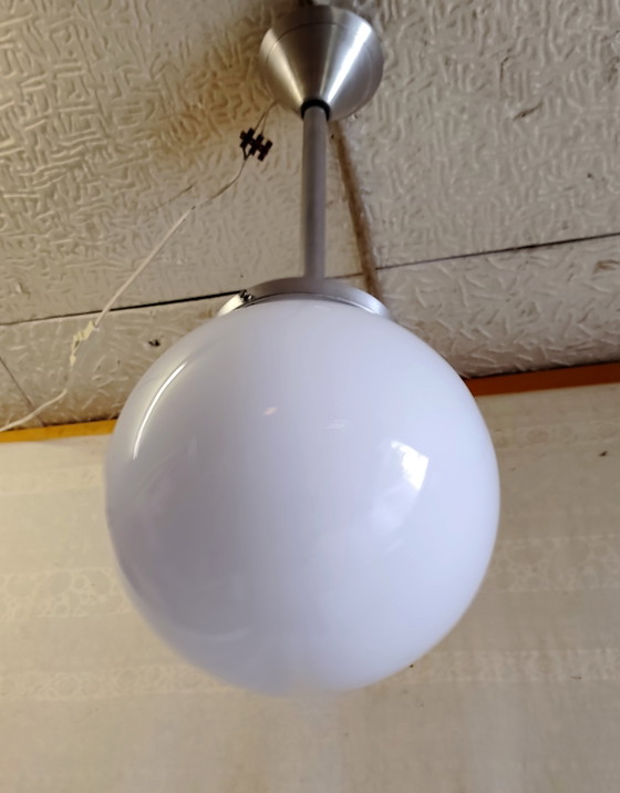 Art Deco XL hanglamp met opalen bol, 25 cm diameter - midden 20e eeuw – Hanglampen, Glass (photo 6 of 9)