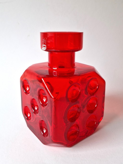 Riihimäen Lasi - "Noppa" Vase by Erkkitapio Siiroinen