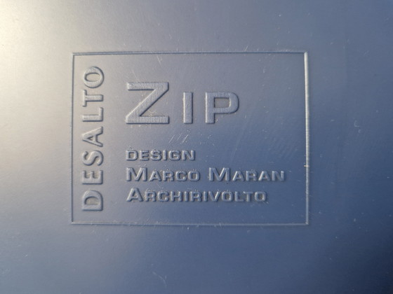 Image 1 of Tavolo da pranzo Arco Graphic con sei sedie Zip Desalto