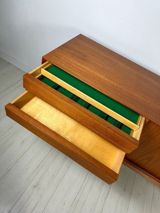 Image 1 of Vintage Deens Teak Dressoir No.18 van Omann Jun 60s