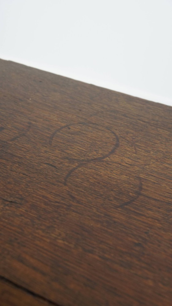 Image 1 of Commode ancienne en chêne anglais du XVIIIe siècle