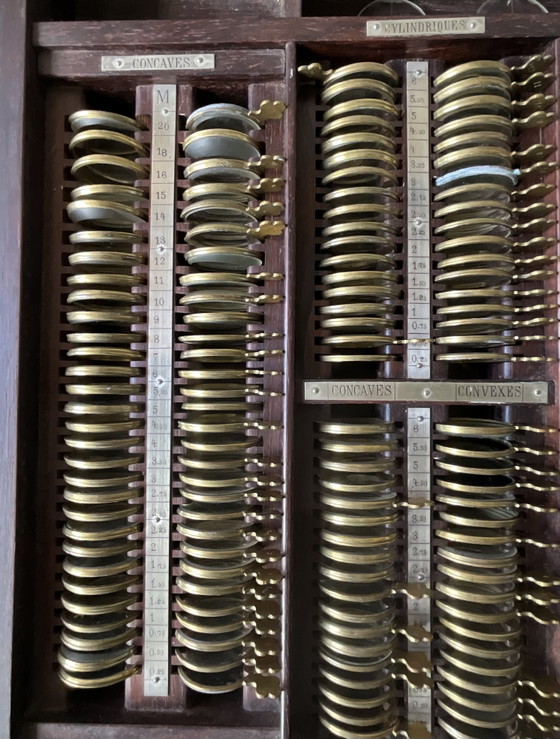 19th Century French Ophthalmology Trial Lens Set – 210 Lenses – Decorative Objects, Wood, Brass (photo 6 of 14)