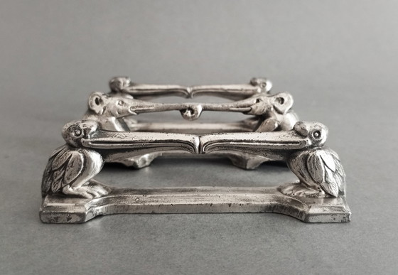 Image 1 of Société Francaise d'Orfèvrerie d'Art ARGIT/Christofle 3x art déco -éléphant pélicans- porte-couteau 1920