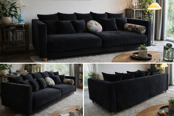 Image 1 of Canapé design IKEA Stockholm 2017 – revêtement en velours – 10 coussins