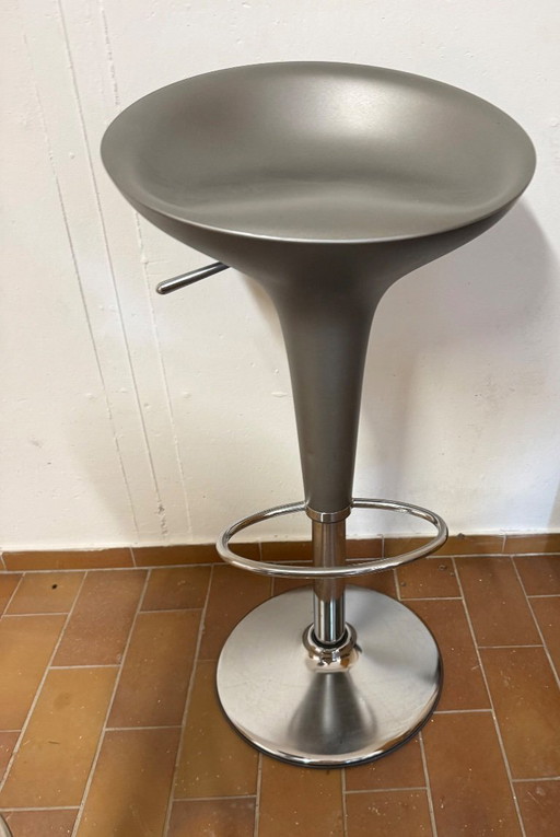 3 Magis barkrukken, antraciet