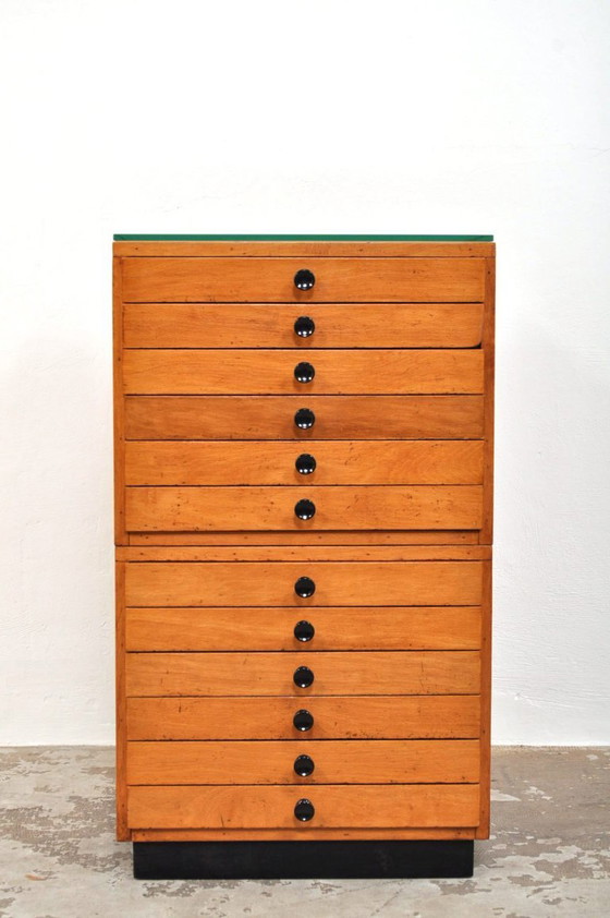 Image 1 of Vintage beukenhouten schoolkast / ladekast, 1950s