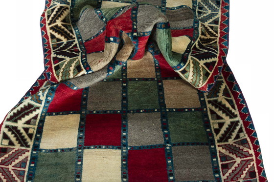 Image 1 of Handgeknüpfter Gabbeh Nomadenteppich – 183 x 107 cm – Farbige Karos & Tribal-Bordüre