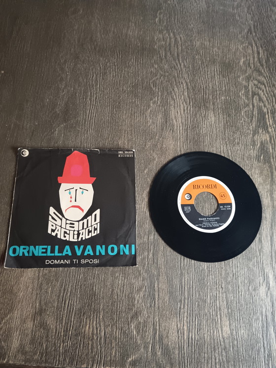 Image 1 of Ornella Vanoni Pagliacci 45 rpm vinyl record - year 1964