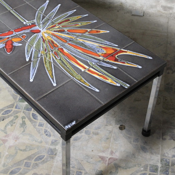 Table basse originale Adri Belarti – Table en carrelage vintage années 60/70 – Tables basses, Aluminium (photo 3 of 11)