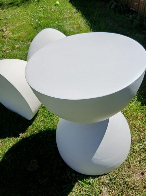 Set of 2 organic Mortex side tables – New condition – Original packaging