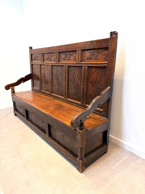 Image 1 of Banco de monje antiguo de roble tallado con cofre de almacenamiento.