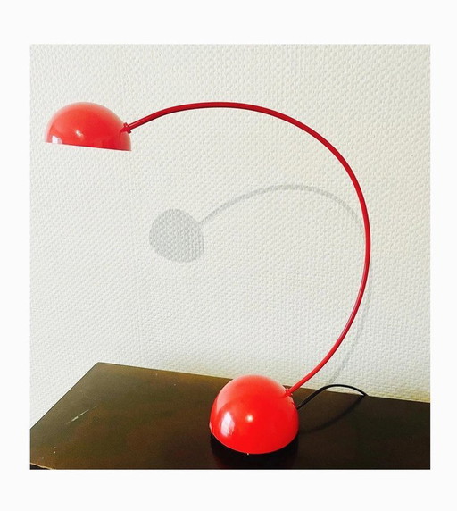 Lacri design table lamp Italy - 80's - Red lacquered metal