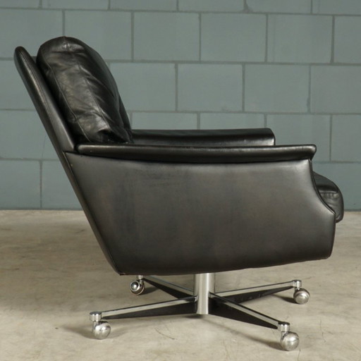 Sillón giratorio vintage de cuero, años 70