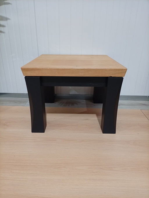 Tavolino quadrato disponibile in 2 pezzi