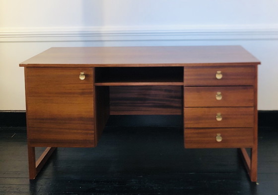 Image 1 of Skandinavischer Schreibtisch aus furniertem Holz mit Kufengestell