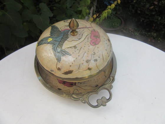 Messing und emaillierte Deckelschale und passende Servierplatte im Jugendstil – Schalen, Brass (photo 8 of 13)