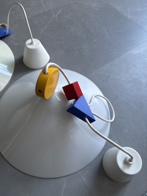 2x Memphis Milano lamps