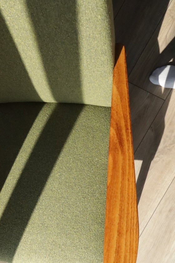 Image 1 of Scandinavische fauteuil in mosgroen met zigzagpatroon, modern design