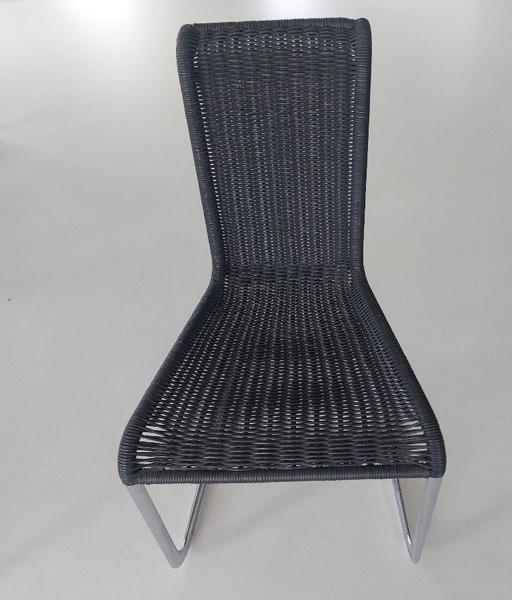 Eetkamertafel Spectrum TE 10 en 4 stoelen Tecta B 20