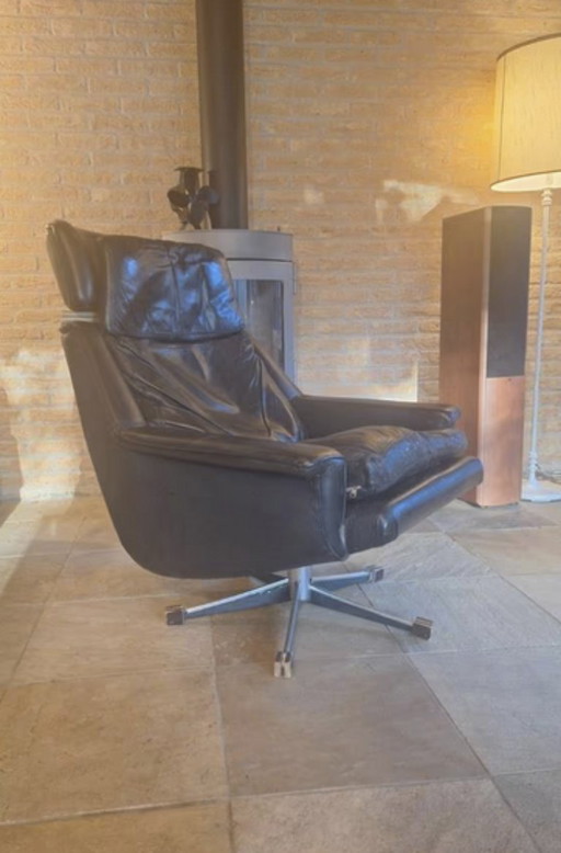 ESA 802 Werner Langefeld armchair (vintage)