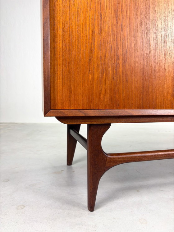 Aparador Mid-century de teca – Aparadores, Wood (photo 19 of 20)