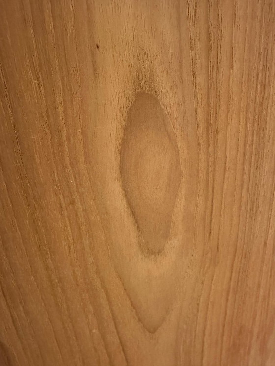 Image 1 of Wunderschöner Teakholz-Kleiderschrank