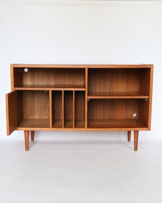 Image 1 of Vintage Deense platenspeler audiomeubel teak