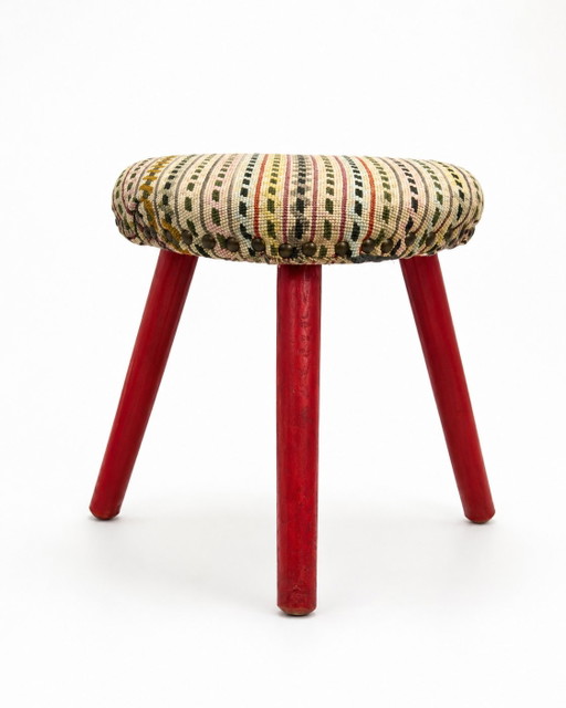 Vintage Mid-Century Ovale Kilim Three-Legged Stool Red Lacquered Milking 35cm
