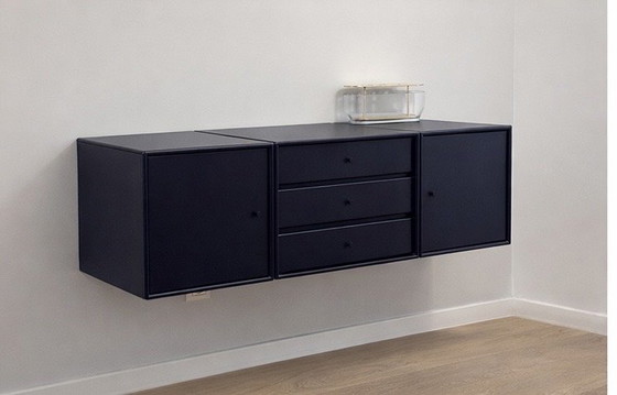 Image 1 of Credenza modulare Montana – Set da parete da 3 pezzi (colore: Shadow)