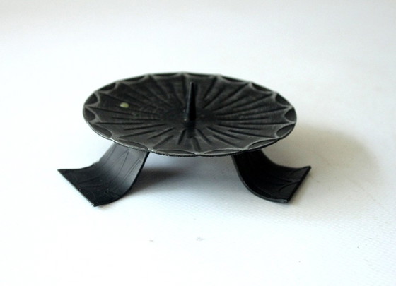 Image 1 of Set van 2 smeedijzeren kandelaars - decoratie uit de jaren 50