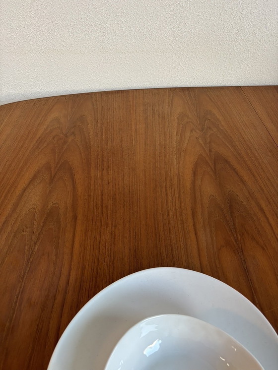 Image 1 of Vintage Deens design eettafel ovaal Skovby