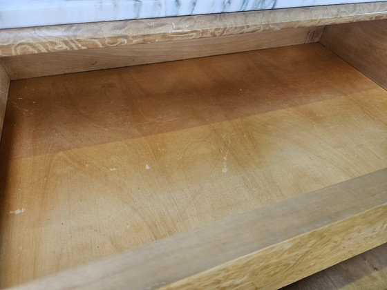 1950s maple chest of drawers with a marble top – Wood (photo 18 of 23)