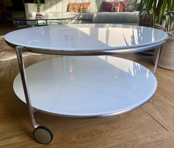 Image 1 of Mooie design salontafel van Ehlén Johansson (model Strind) – een geliefde klassieker met luchtige uitstraling. Ideaal voor wie h