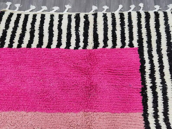 Tapis berbère marocain 270cm x 150cm – Wool, Modern (photo 5 of 7)