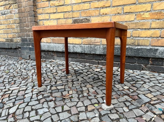 Image 1 of Danish Mid Century Teak Couch Tisch / Coffeetable Henning Kjærnulf für Velje Møbelfabrik