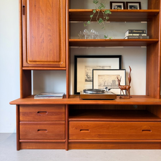 Armadi a muro vintage •Dyrlund• – Legno (photo 8 of 15)