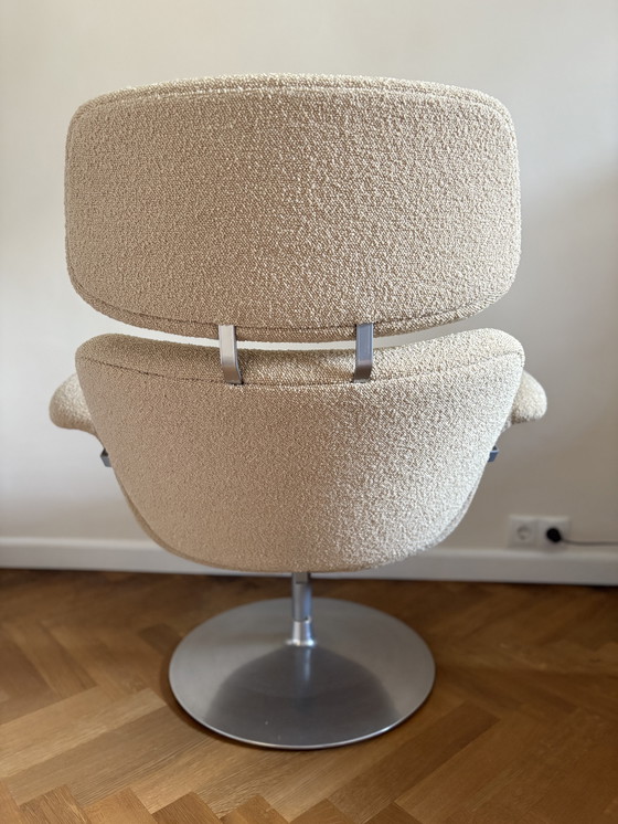 Image 1 of Artifort Big Tulip by Pierre Paulin bouclé (draaifauteuil)