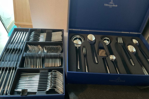 Villeroy and Boch 70-piece cutlery set in cassette